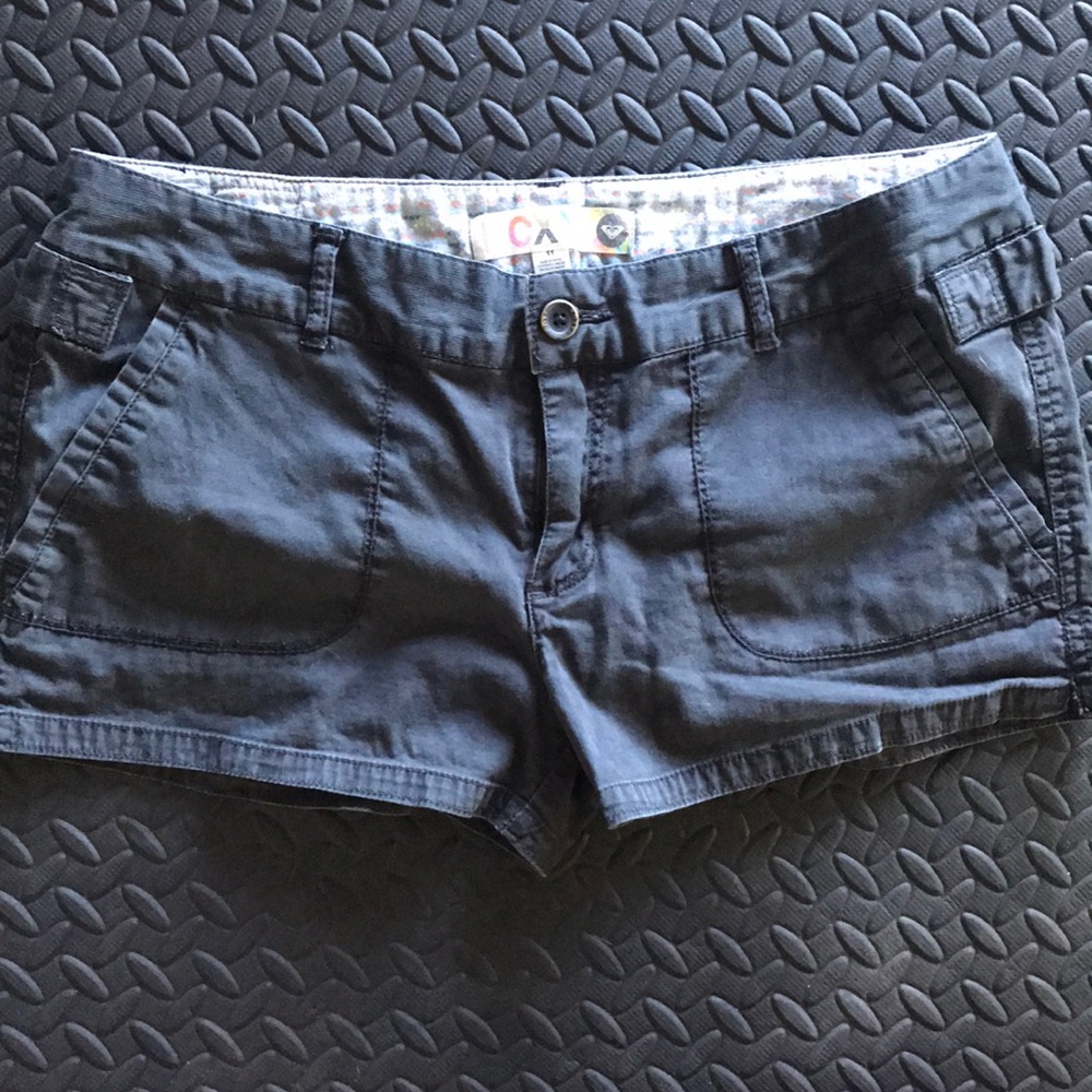 Roxy black khaki shorts size 11 juniors